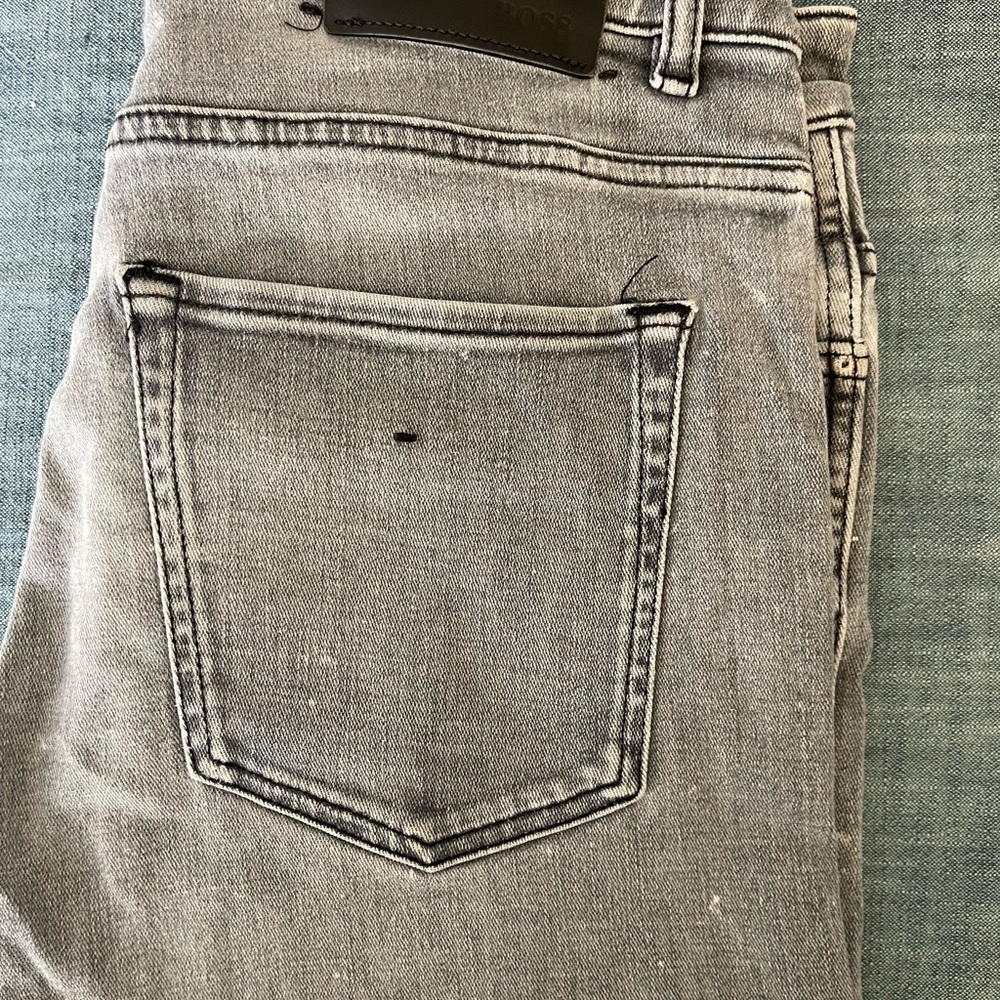 Woman’s Gray Jeans